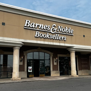 Barnes & Noble - De Witt